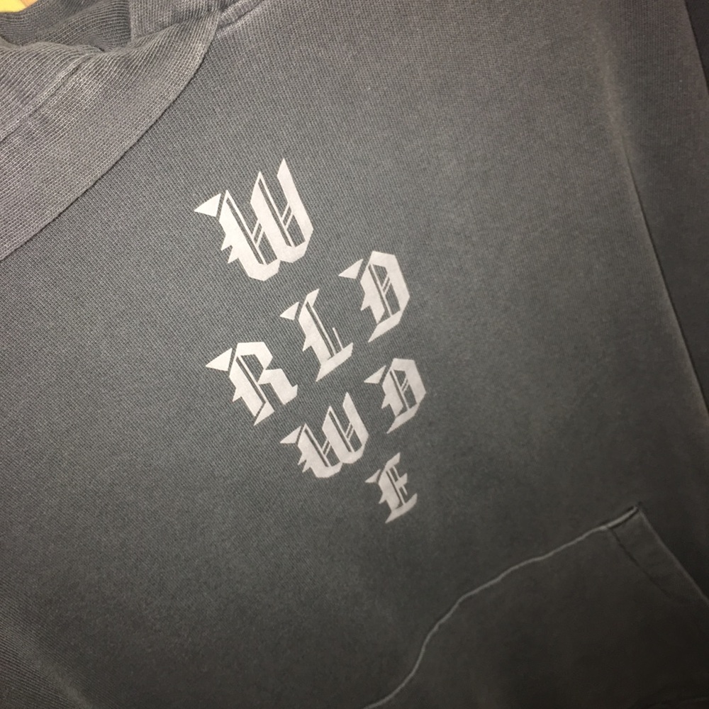 H&M worldwide hoodie (men’s L)